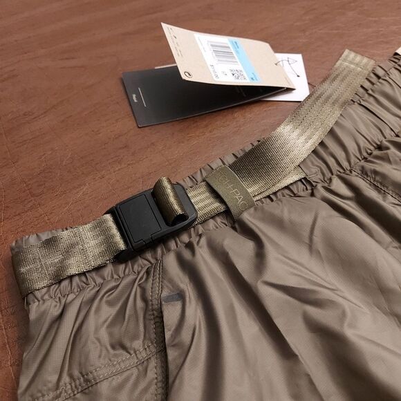 Nike Tech Pack Woven Utility Cargo Shorts Olive Green DX0229-222 Men's Size M - Picture 3 of 5